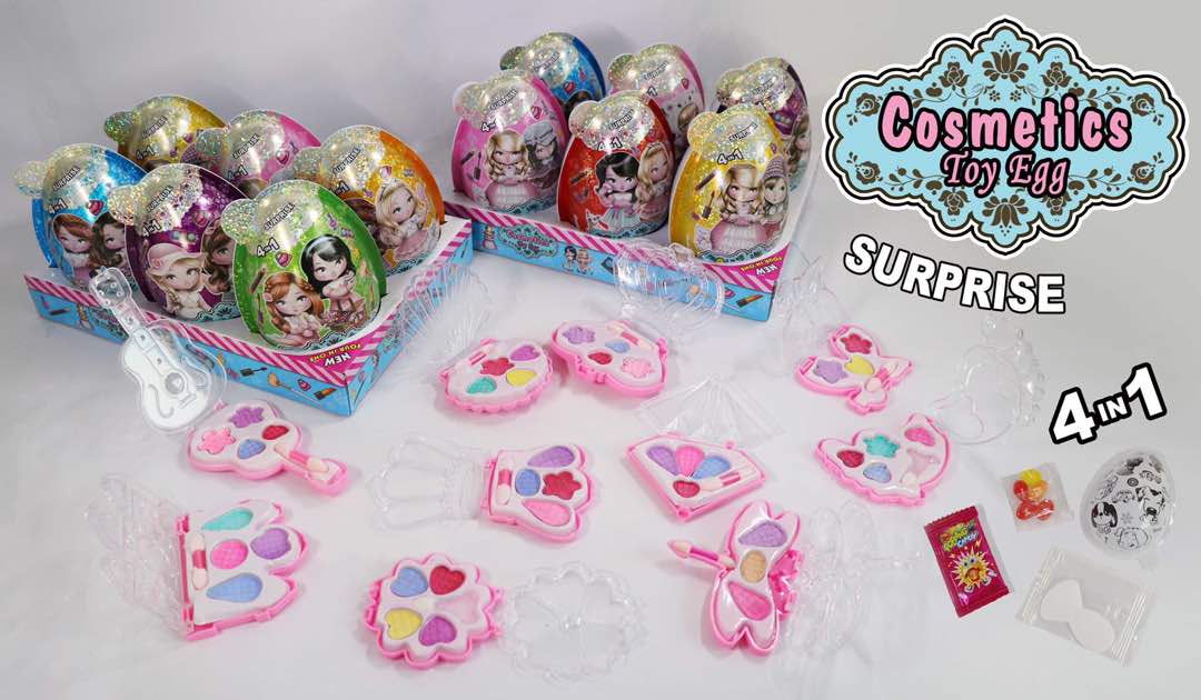 4v1 XXL vajíčko SOFT CUDDLY FRIENDS + cukrovinky 21 g - s přívěškem 