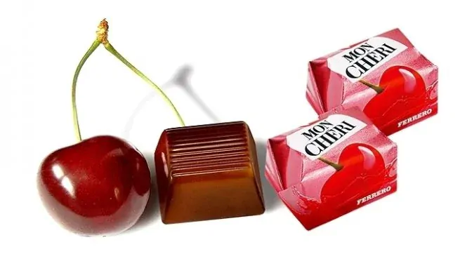 Ferrero MON CHÉRI 157 g - třešně v likéru