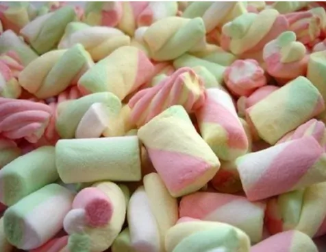 Marshmallow v kornoutu 300 g - vanilka