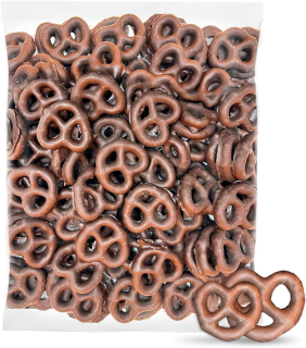 Preclíky v mléčné čokoládě 1 kg - čtvercová průhledná dóza