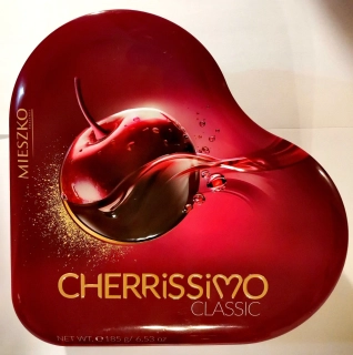 Pralinky CHERRISSIMO 185 g - višně v alkoholu  - kovová dóza ve tvaru srdce