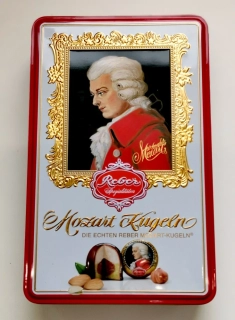 REBER Mozartovy koule  v plechové dóze oříškovomandlové luxusní bonboniéra 300 g 