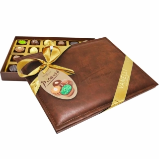 Luxusní bonboniéra VANELLI 310 g PICASSO - Chocolate Creation - KOŽENÁ krabička