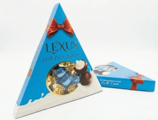 Bonboniéra LEXUS 120 g triangl MLÉČNÁ